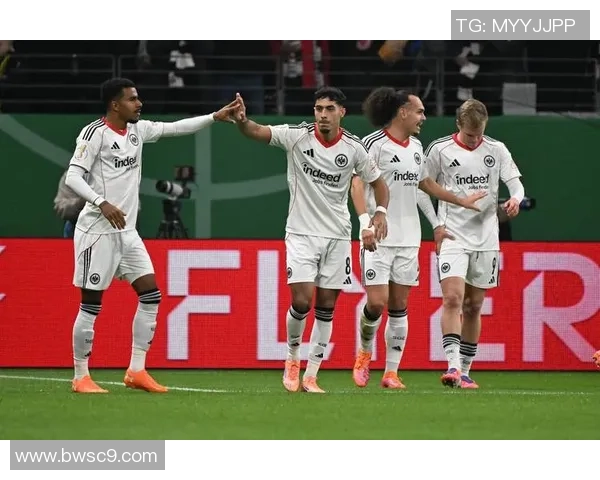 德国足球顶级球星全方位排名解析 德国足坛现状与历史对比